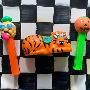 3 Vintage Pez Dispensers